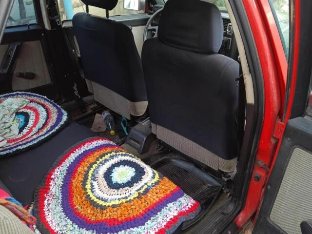 Красный Фиат Крома, объемом двигателя 2 л и пробегом 1 тыс. км за 1000 $, фото 4 на Automoto.ua