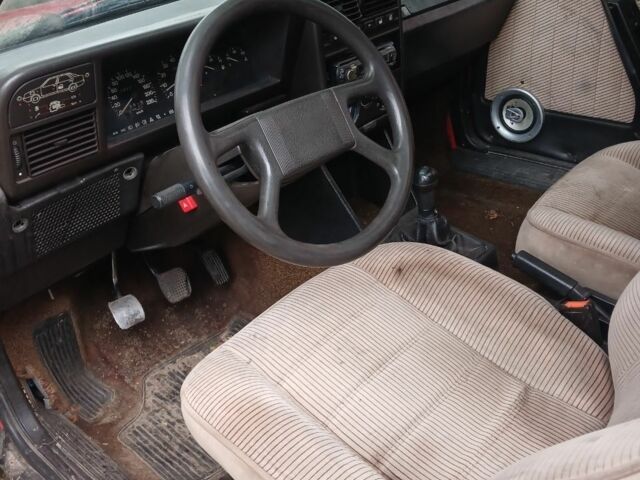 Красный Фиат Крома, объемом двигателя 1.6 л и пробегом 300 тыс. км за 654 $, фото 4 на Automoto.ua