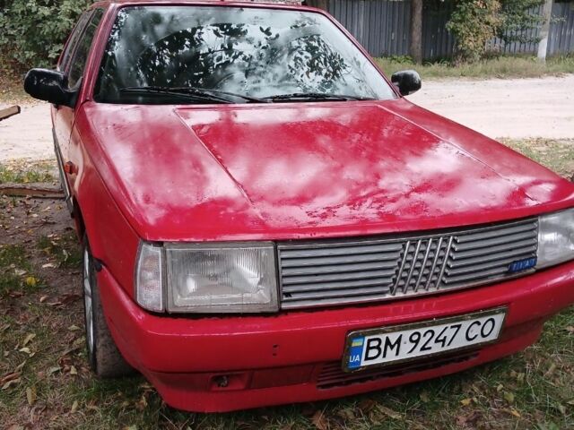 Красный Фиат Крома, объемом двигателя 1.6 л и пробегом 300 тыс. км за 654 $, фото 1 на Automoto.ua