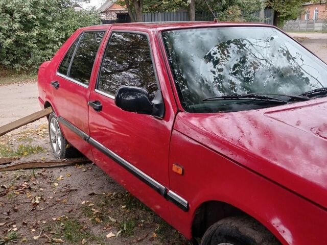 Красный Фиат Крома, объемом двигателя 1.6 л и пробегом 300 тыс. км за 654 $, фото 2 на Automoto.ua