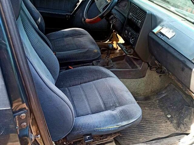 Фиат Крома, объемом двигателя 2.5 л и пробегом 200 тыс. км за 1000 $, фото 5 на Automoto.ua