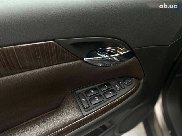 Фиат Крома, объемом двигателя 2.4 л и пробегом 228 тыс. км за 7490 $, фото 14 на Automoto.ua