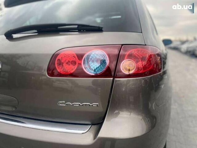 Фиат Крома, объемом двигателя 2.4 л и пробегом 228 тыс. км за 7490 $, фото 9 на Automoto.ua