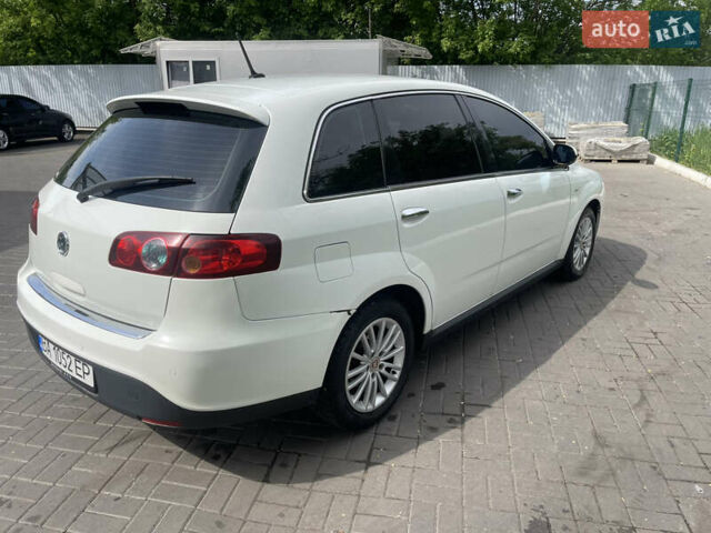 Фиат Крома, объемом двигателя 1.9 л и пробегом 215 тыс. км за 5000 $, фото 4 на Automoto.ua