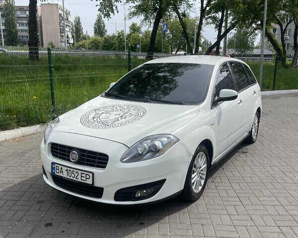 Фиат Крома, объемом двигателя 1.9 л и пробегом 215 тыс. км за 5000 $, фото 1 на Automoto.ua