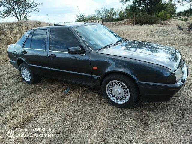 Серый Фиат Крома, объемом двигателя 2 л и пробегом 400 тыс. км за 1900 $, фото 1 на Automoto.ua