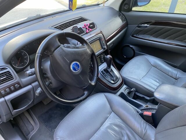 Серый Фиат Крома, объемом двигателя 1.9 л и пробегом 430 тыс. км за 5500 $, фото 10 на Automoto.ua