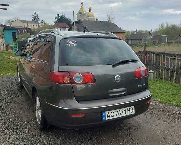 Серый Фиат Крома, объемом двигателя 1.9 л и пробегом 361 тыс. км за 4200 $, фото 3 на Automoto.ua