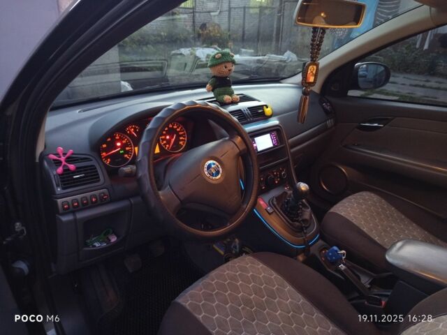 Сірий Фіат Croma, об'ємом двигуна 1.8 л та пробігом 237 тис. км за 4000 $, фото 3 на Automoto.ua