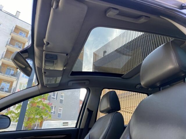 Серый Фиат Крома, объемом двигателя 1.9 л и пробегом 430 тыс. км за 5500 $, фото 9 на Automoto.ua