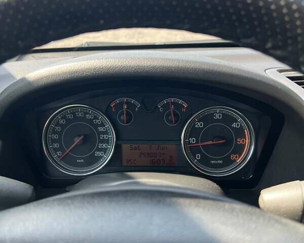 Серый Фиат Крома, объемом двигателя 1.91 л и пробегом 259 тыс. км за 6000 $, фото 14 на Automoto.ua