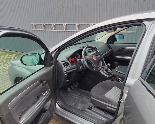 Серый Фиат Крома, объемом двигателя 1.8 л и пробегом 221 тыс. км за 5800 $, фото 11 на Automoto.ua