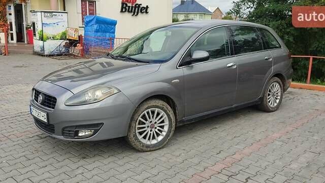 Сірий Фіат Croma, об'ємом двигуна 1.9 л та пробігом 227 тис. км за 6400 $, фото 1 на Automoto.ua