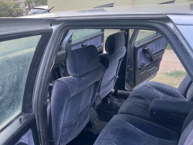 Серый Фиат Крома, объемом двигателя 2 л и пробегом 350 тыс. км за 1000 $, фото 9 на Automoto.ua