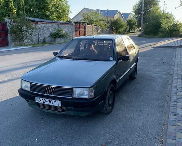 Серый Фиат Крома, объемом двигателя 2 л и пробегом 250 тыс. км за 1200 $, фото 2 на Automoto.ua