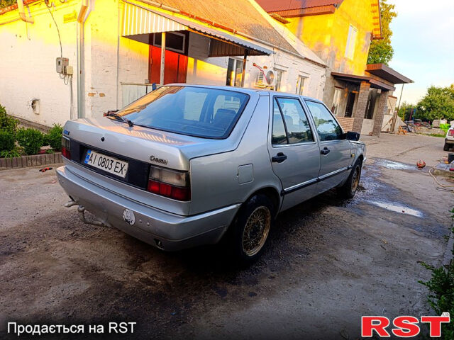 Серый Фиат Крома, объемом двигателя 2.5 л и пробегом 235 тыс. км за 1000 $, фото 3 на Automoto.ua