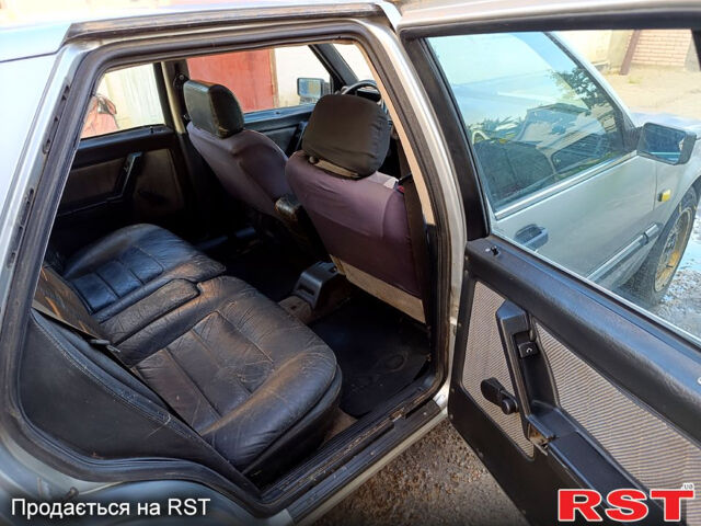 Серый Фиат Крома, объемом двигателя 2.5 л и пробегом 235 тыс. км за 1000 $, фото 4 на Automoto.ua