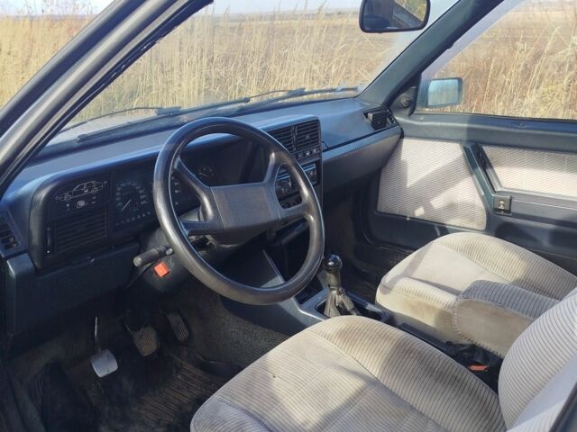 Синий Фиат Крома, объемом двигателя 2 л и пробегом 300 тыс. км за 750 $, фото 5 на Automoto.ua