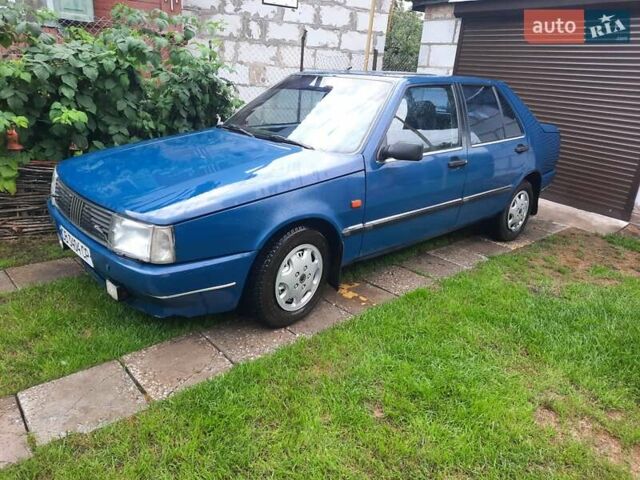 Синий Фиат Крома, объемом двигателя 2 л и пробегом 275 тыс. км за 1500 $, фото 1 на Automoto.ua