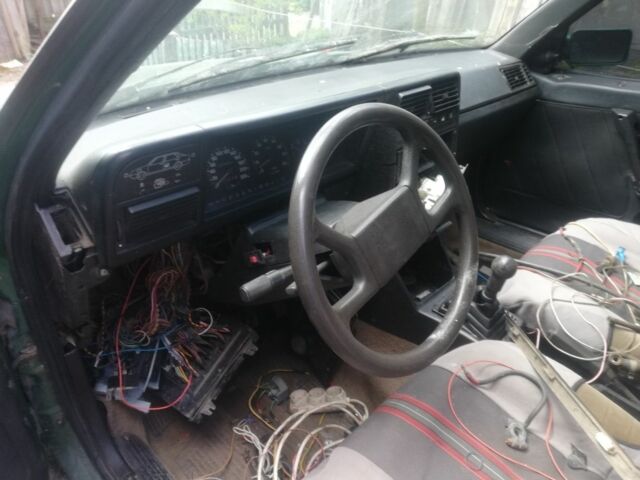 Зеленый Фиат Крома, объемом двигателя 2 л и пробегом 200 тыс. км за 567 $, фото 2 на Automoto.ua