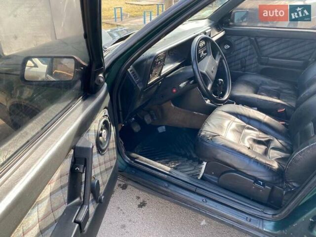 Зеленый Фиат Крома, объемом двигателя 2 л и пробегом 500 тыс. км за 2000 $, фото 4 на Automoto.ua