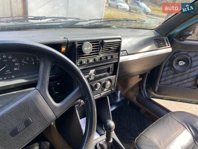 Зеленый Фиат Крома, объемом двигателя 2 л и пробегом 500 тыс. км за 2000 $, фото 7 на Automoto.ua