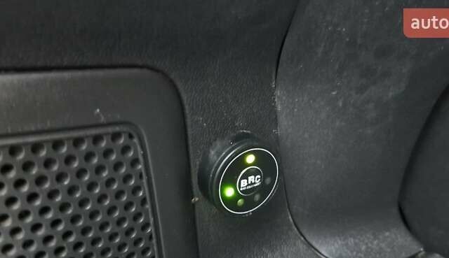 Білий Фіат Добло Панорама, об'ємом двигуна 1.4 л та пробігом 243 тис. км за 5100 $, фото 17 на Automoto.ua