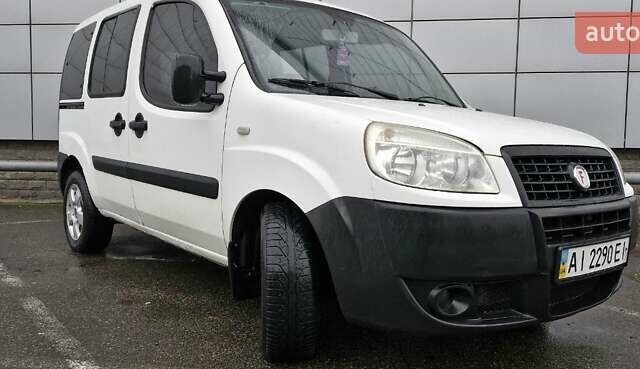 Білий Фіат Добло Панорама, об'ємом двигуна 1.4 л та пробігом 243 тис. км за 5100 $, фото 2 на Automoto.ua