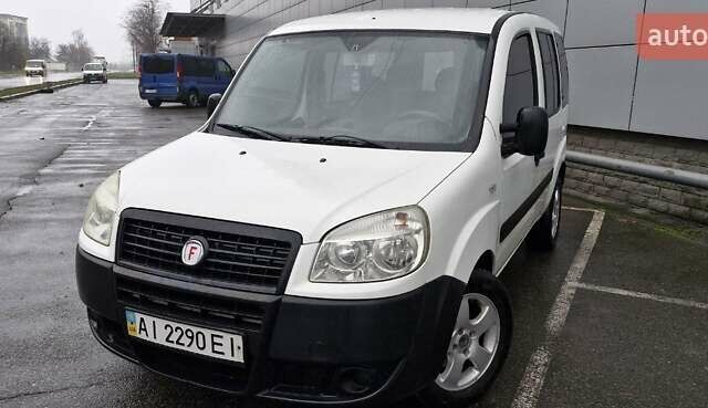 Білий Фіат Добло Панорама, об'ємом двигуна 1.4 л та пробігом 243 тис. км за 5100 $, фото 1 на Automoto.ua