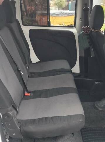 Білий Фіат Добло Панорама, об'ємом двигуна 1.37 л та пробігом 141 тис. км за 5900 $, фото 10 на Automoto.ua