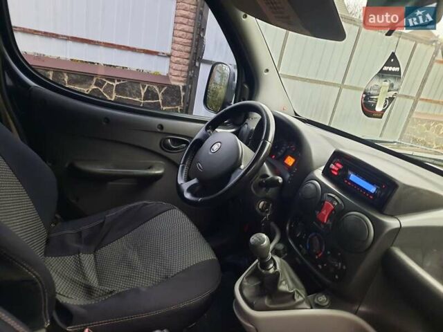 Черный Фиат Добло Панорама, объемом двигателя 1.37 л и пробегом 277 тыс. км за 5000 $, фото 10 на Automoto.ua