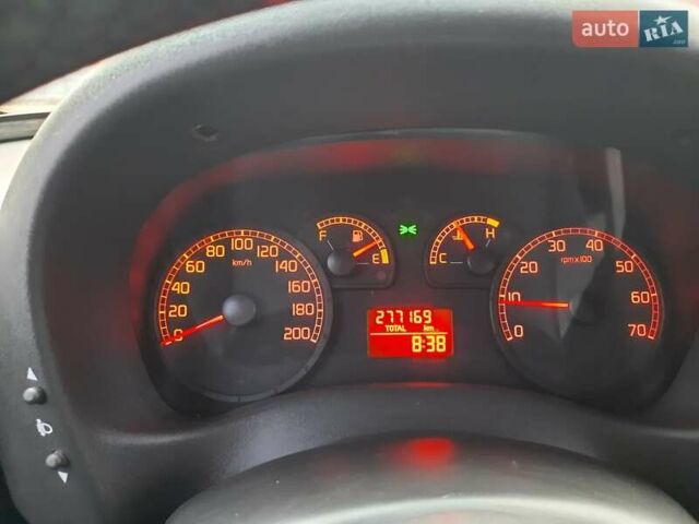 Черный Фиат Добло Панорама, объемом двигателя 1.37 л и пробегом 277 тыс. км за 5000 $, фото 11 на Automoto.ua