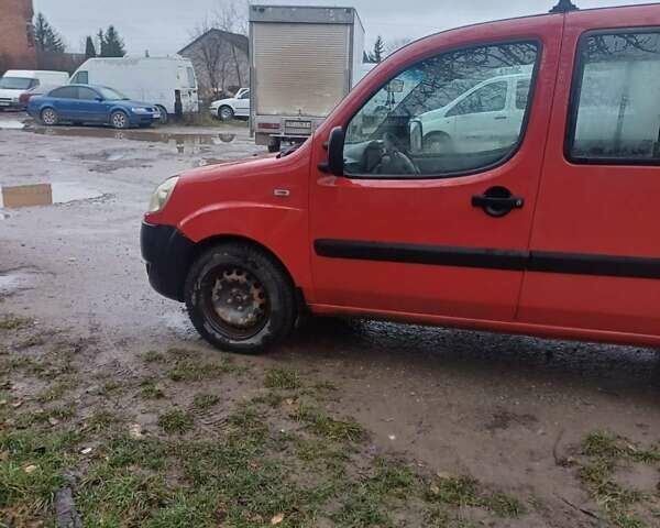 Красный Фиат Добло Панорама, объемом двигателя 1.37 л и пробегом 302 тыс. км за 2650 $, фото 6 на Automoto.ua