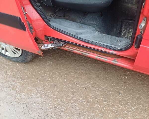 Красный Фиат Добло Панорама, объемом двигателя 1.37 л и пробегом 302 тыс. км за 2650 $, фото 5 на Automoto.ua