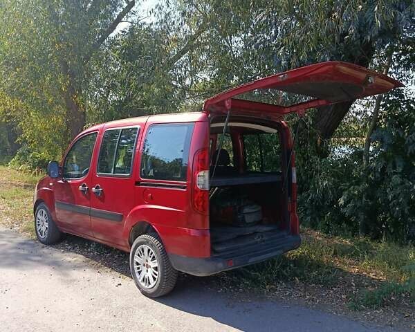Червоний Фіат Добло Панорама, об'ємом двигуна 1.37 л та пробігом 195 тис. км за 4350 $, фото 17 на Automoto.ua