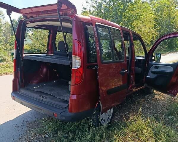 Червоний Фіат Добло Панорама, об'ємом двигуна 1.37 л та пробігом 195 тис. км за 4350 $, фото 8 на Automoto.ua