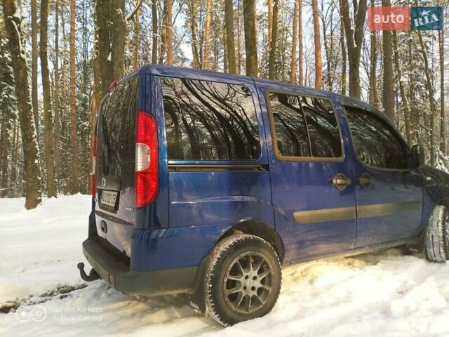 Синий Фиат Добло Панорама, объемом двигателя 1.3 л и пробегом 260 тыс. км за 5200 $, фото 1 на Automoto.ua