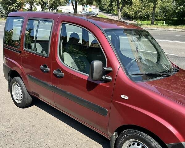 Красный Фиат Добло груз., объемом двигателя 1.37 л и пробегом 63 тыс. км за 7000 $, фото 3 на Automoto.ua