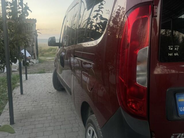 Красный Фиат Добло груз., объемом двигателя 0 л и пробегом 60 тыс. км за 14500 $, фото 2 на Automoto.ua