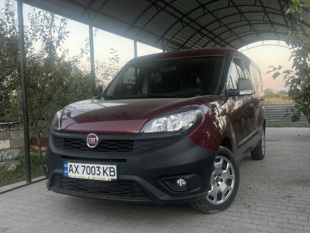 Красный Фиат Добло груз., объемом двигателя 0 л и пробегом 60 тыс. км за 14500 $, фото 1 на Automoto.ua