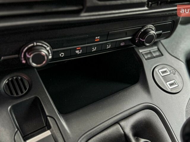 купить новое авто Фиат Добло груз. 2024 года от официального дилера Автомир Hyundai, Nissan, Fiat Фиат фото