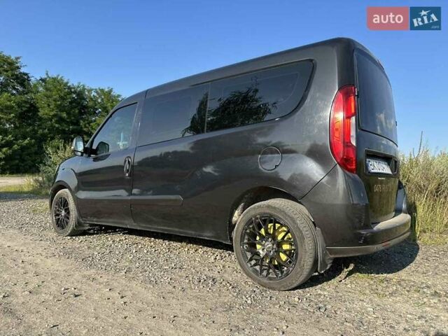 Серый Фиат Добло груз., объемом двигателя 2 л и пробегом 160 тыс. км за 10100 $, фото 3 на Automoto.ua