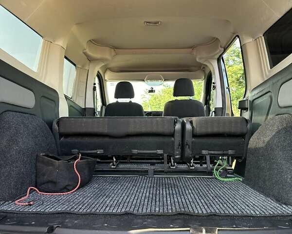 Серый Фиат Добло груз., объемом двигателя 2 л и пробегом 160 тыс. км за 10100 $, фото 14 на Automoto.ua