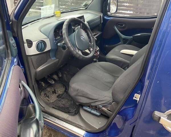 Синий Фиат Добло груз., объемом двигателя 1.6 л и пробегом 199 тыс. км за 4000 $, фото 4 на Automoto.ua