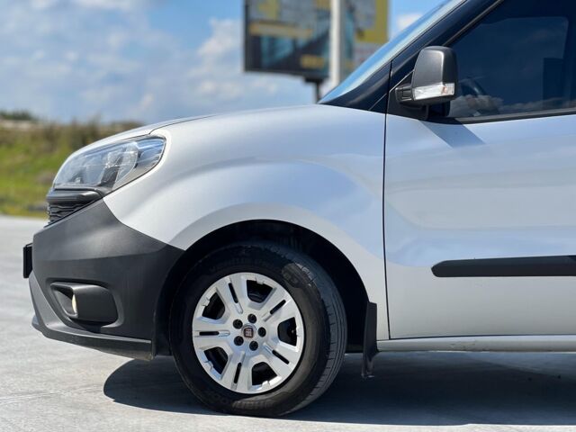 Серый Фиат Добло пасс., объемом двигателя 1.3 л и пробегом 157 тыс. км за 10890 $, фото 6 на Automoto.ua