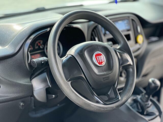 Серый Фиат Добло пасс., объемом двигателя 1.3 л и пробегом 157 тыс. км за 10890 $, фото 4 на Automoto.ua