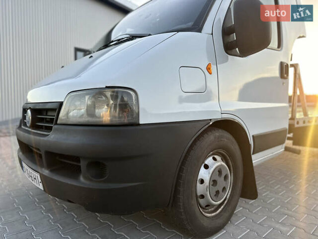Білий Фіат Дукато, об'ємом двигуна 2.8 л та пробігом 600 тис. км за 8999 $, фото 21 на Automoto.ua
