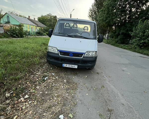 Белый Фиат Дукато, объемом двигателя 2.3 л и пробегом 393 тыс. км за 6700 $, фото 3 на Automoto.ua