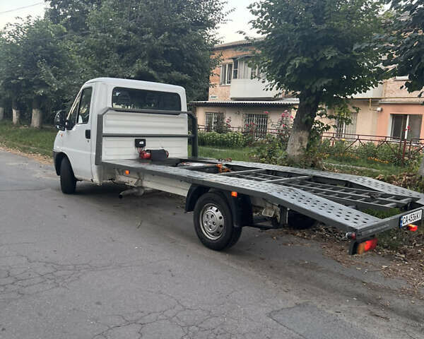 Белый Фиат Дукато, объемом двигателя 2.3 л и пробегом 393 тыс. км за 7000 $, фото 6 на Automoto.ua