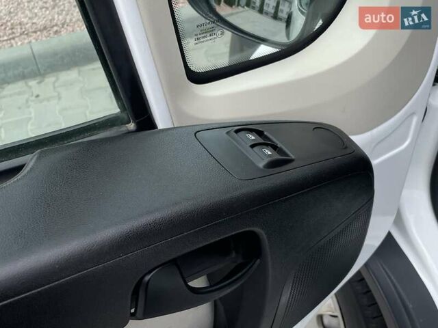 Белый Фиат Дукато, объемом двигателя 2.3 л и пробегом 242 тыс. км за 13999 $, фото 22 на Automoto.ua